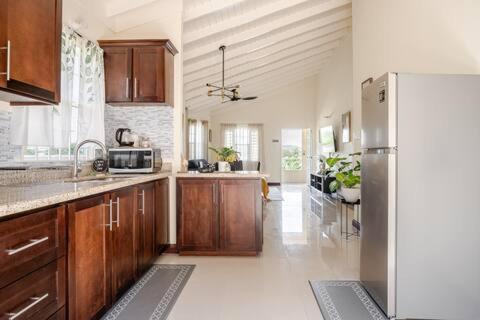 Bellarose At Colbeck ,Gated With Pool, Stylishly Modern Villa Old Harbour Exterior foto